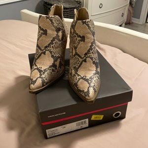 Vince Camuto Gigietta Bootie